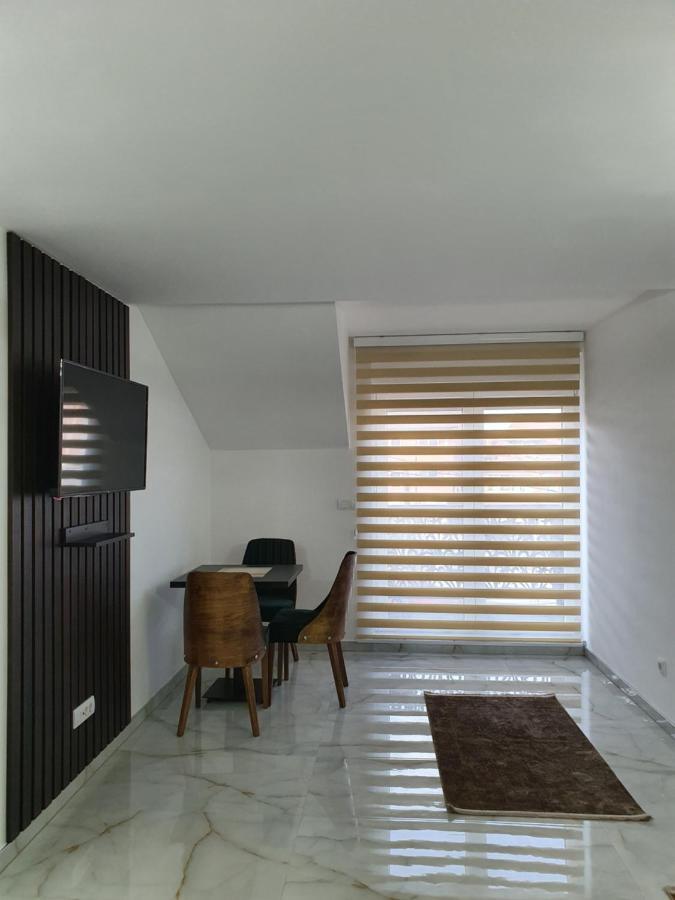 Apartmani Parice Novi Pazar Exteriör bild